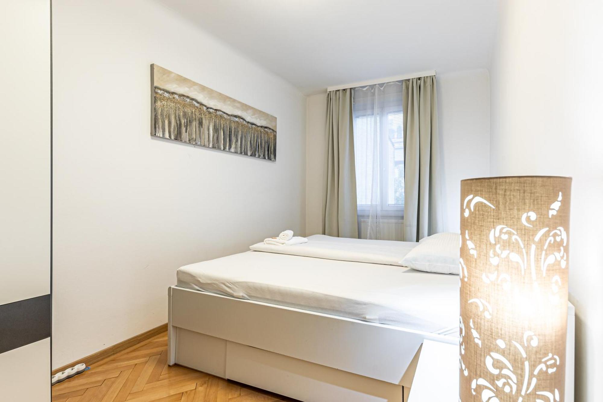 Sunny By Jr - Monthly Apartment